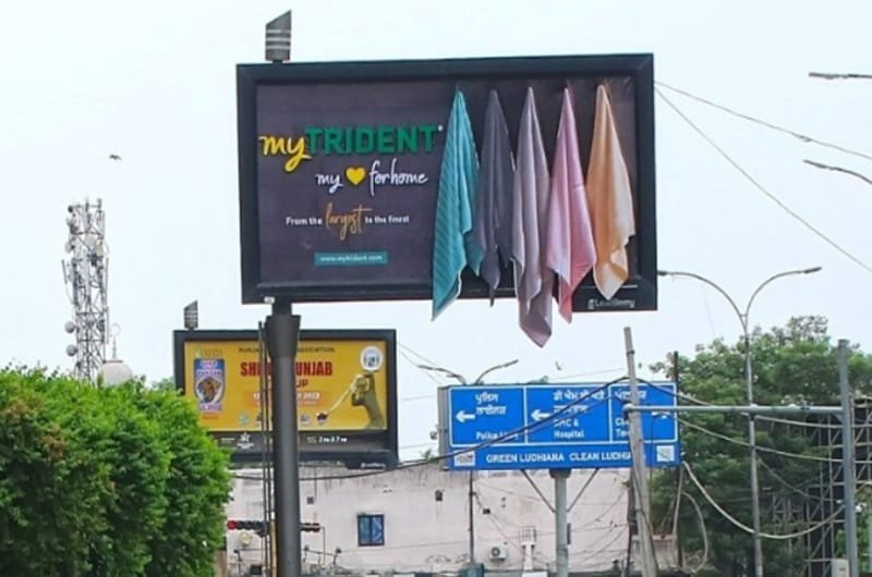 A billboard advertising agency boosts brand visibility with high-impact outdoor ads, ensuring maximum reach and lasting impressions.







