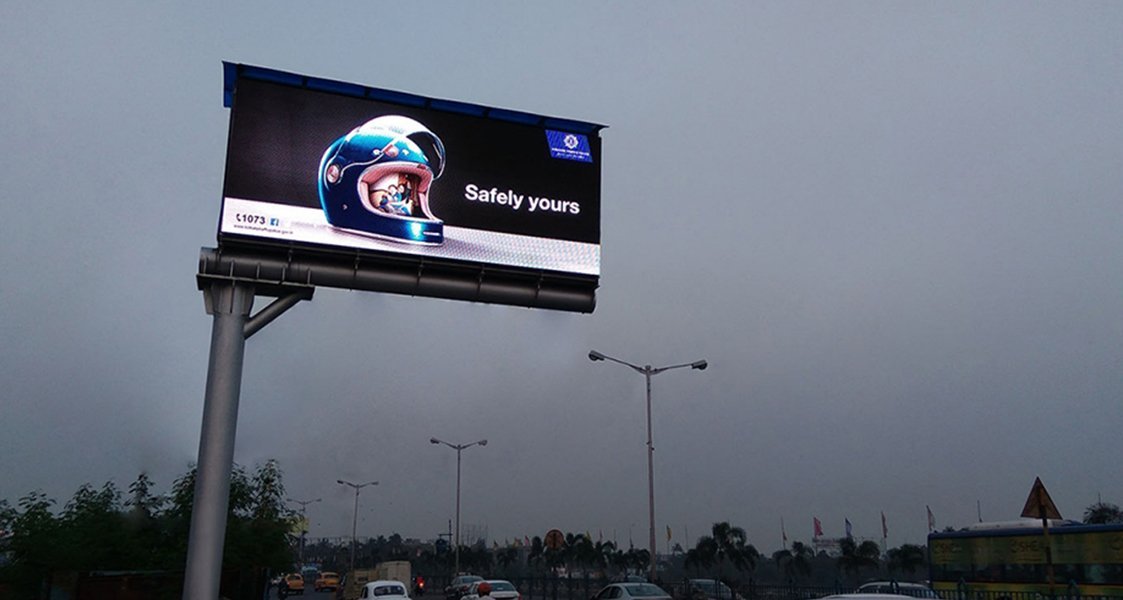 Digital billboards deliver dynamic, high-impact advertising with real-time updates, vibrant visuals, and greater audience engagement.