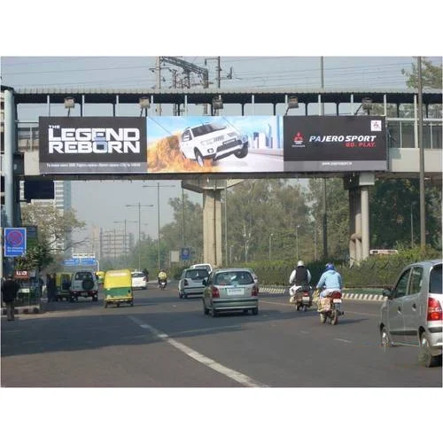 OOH advertising captures attention with bold visuals in high-traffic areas, ensuring brand visibility and lasting impact.







