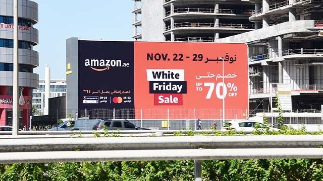 DOOH campaign planning for retail promotions using large digital billboards during seasonal sales in the UAE